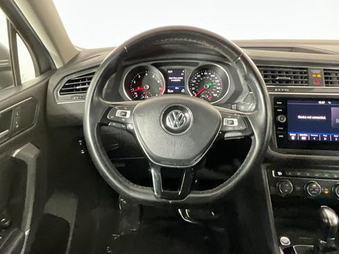 Used 2019 Volkswagen Tiguan SE image 11