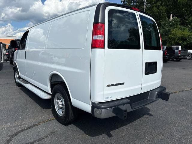 Used 2025 Chevrolet Express 2500 w/ Driver Convenience Package RWD image 9