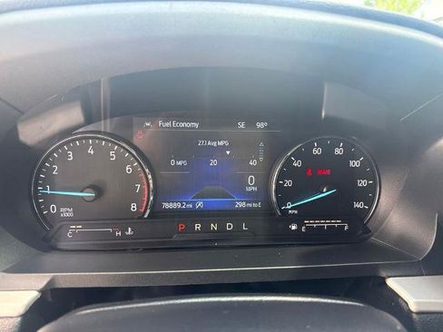 Certified 2021 Ford Explorer XLT w/ Equipment Group 202A RWD image 23