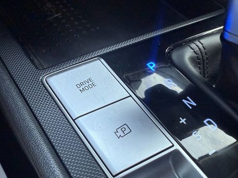 Used 2021 Hyundai Elantra SEL w/ Convenience Package image 25