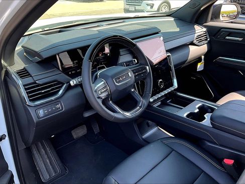 New 2025 GMC Acadia Elevation w/ Super Cruise Package image 6