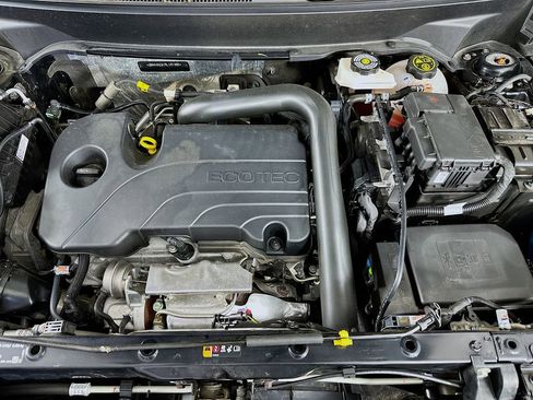 Used 2024 Chevrolet Equinox LT w/ LPO, Floor Liner Package FWD image 38