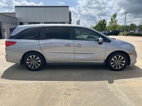 Used 2022 Honda Odyssey EX-L image 3