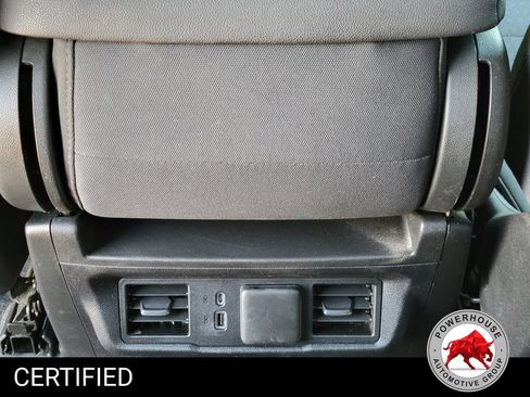 Used 2022 Chevrolet Silverado 1500 LT AWD/4WD image 16