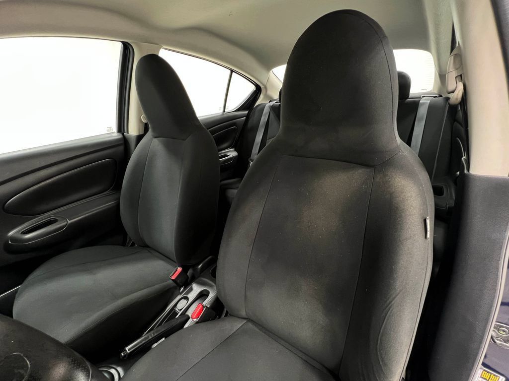 Used 2014 Nissan Versa S FWD image 12