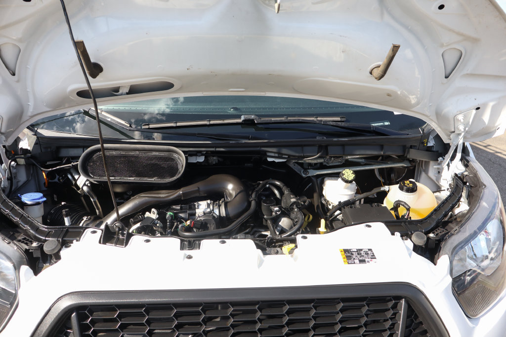 Used 2024 Ford Transit 250 148 Medium Roof RWD image 15