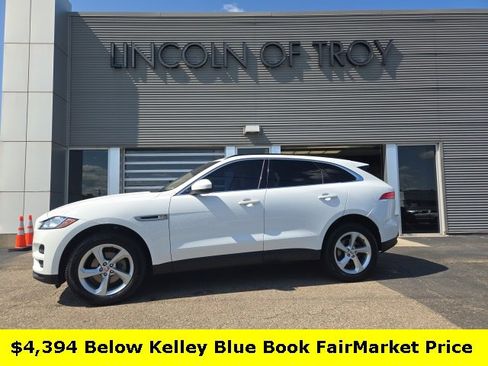 Used 2020 Jaguar F-PACE Premium image 1