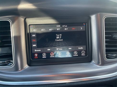 Used 2019 Dodge Charger SXT w/ Leather Interior Group image 13