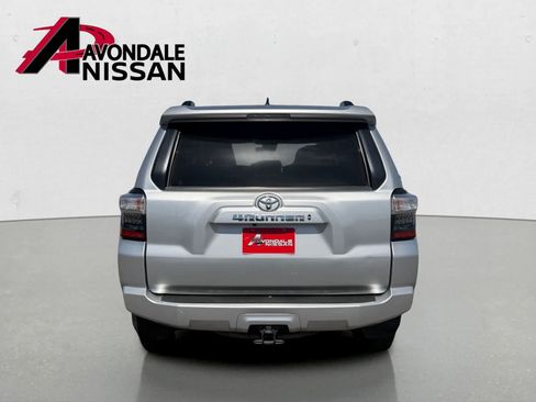 Used 2022 Toyota 4Runner SR5 AWD/4WD image 6
