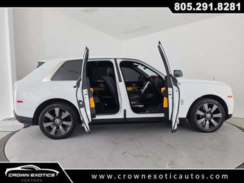 Used 2023 Rolls-Royce Cullinan AWD/4WD image 15