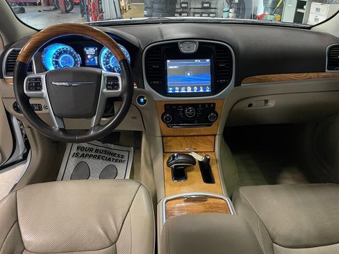 Used 2012 Chrysler 300 Limited w/ Luxury Group image 8