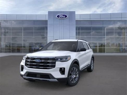 New 2025 Ford Explorer Active w/ Active Comfort Package image 2