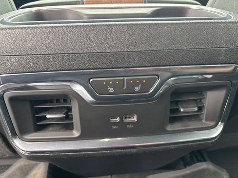 Used 2024 Chevrolet Silverado 3500 High Country w/ High Country Premium Package image 14