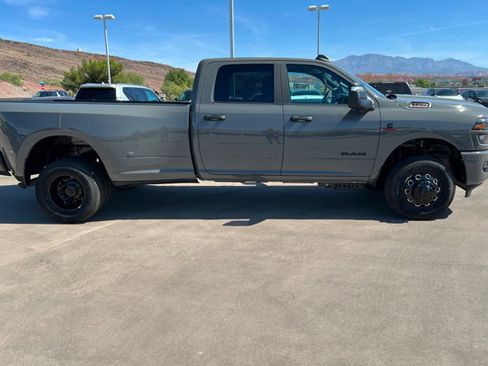 New 2026 RAM 3500 Big Horn AWD/4WD image 8