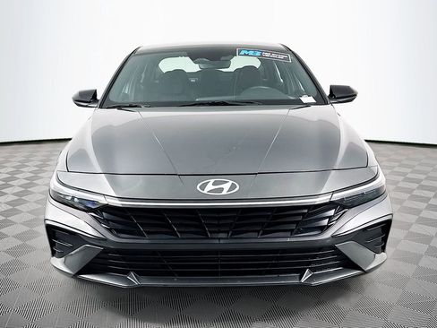 Certified 2025 Hyundai Elantra Sport image 2