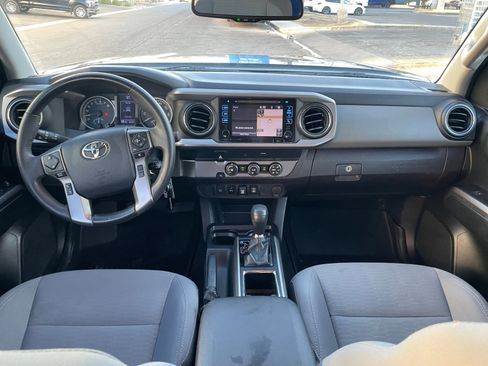 Used 2019 Toyota Tacoma SR5 RWD image 12