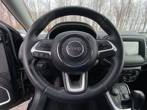 Used 2019 Jeep Compass Latitude image 34