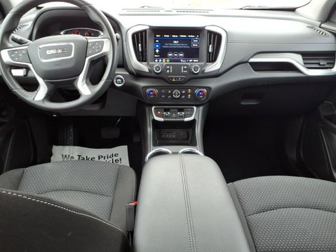 Certified 2022 GMC Terrain SLE w/ Driver Convenience Package image 10