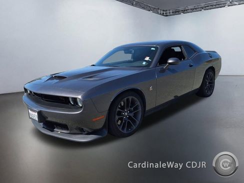 Used 2021 Dodge Challenger R/T Scat Pack RWD image 7