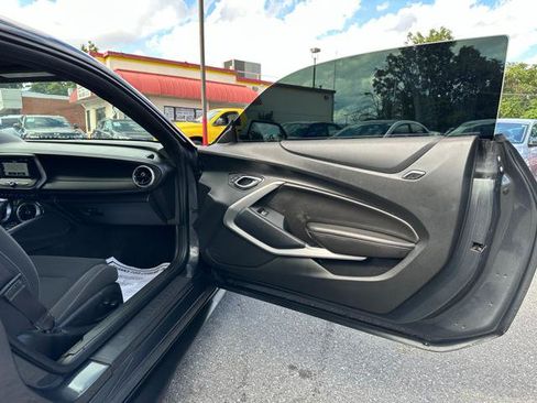 Used 2017 Chevrolet Camaro LT RWD image 12