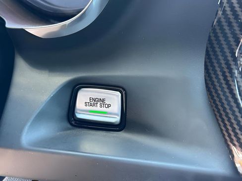 Used 2020 Chevrolet Camaro ZL1 RWD image 27