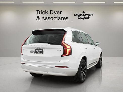 New 2026 Volvo XC90 B5 Core AWD/4WD image 11