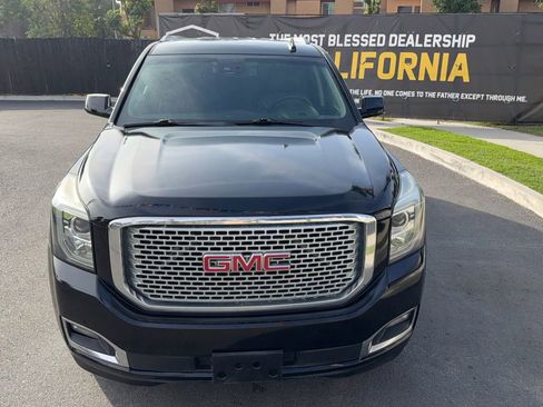 Used 2016 GMC Yukon XL Denali image 13