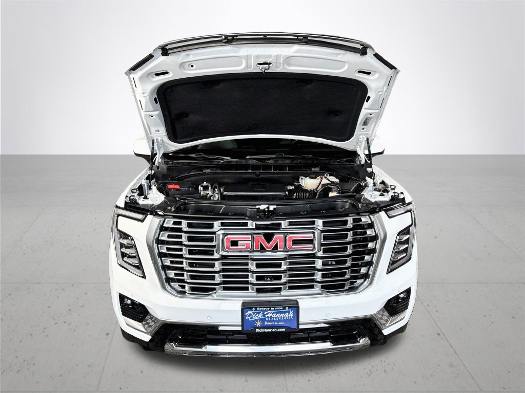 Used 2025 GMC Yukon XL Denali AWD/4WD image 22