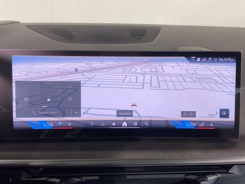 Used 2026 BMW X5 xDrive40i w/ Climate Comfort Package image 25