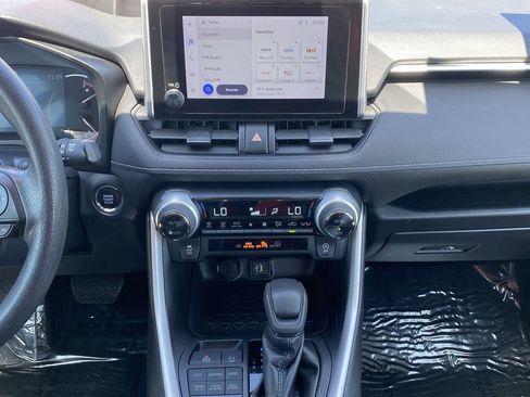 Certified 2023 Toyota RAV4 XLE AWD/4WD image 28