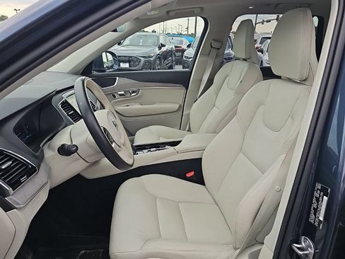 Used 2024 Volvo XC90 T8 Plus AWD/4WD image 3
