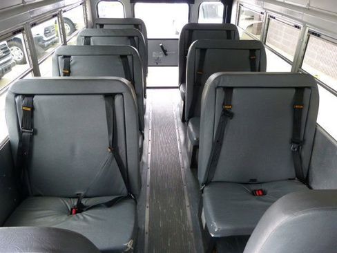 Used 2007 Chevrolet Express 3500 w/ School Bus Package image 19