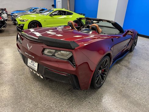 Used 2017 Chevrolet Corvette Z06 w/ Z07 Performance Package RWD image 9