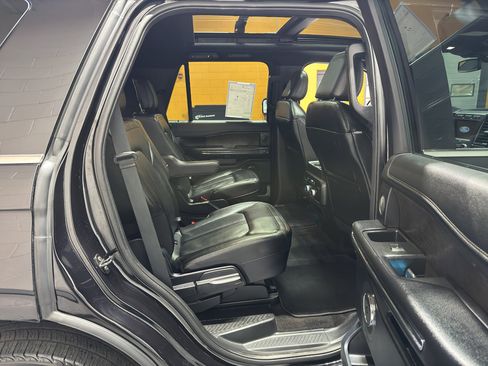 Used 2021 Ford Expedition Limited image 21