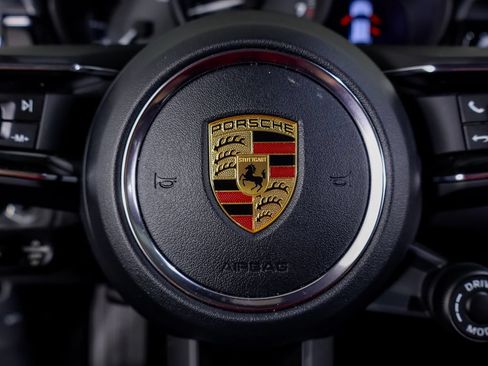 Certified 2026 Porsche Macan AWD/4WD image 21