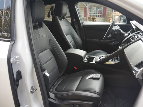 Used 2024 Jaguar E-PACE R-Dynamic SE AWD/4WD image 25