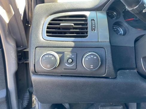 Used 2007 Chevrolet Suburban LS AWD/4WD image 34