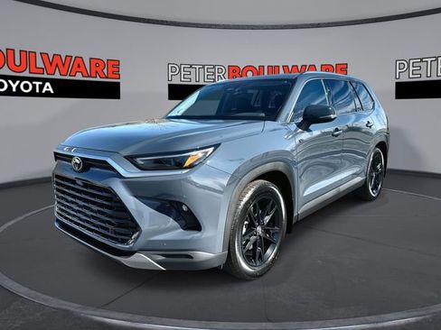 Used 2024 Toyota Grand Highlander Limited image 1