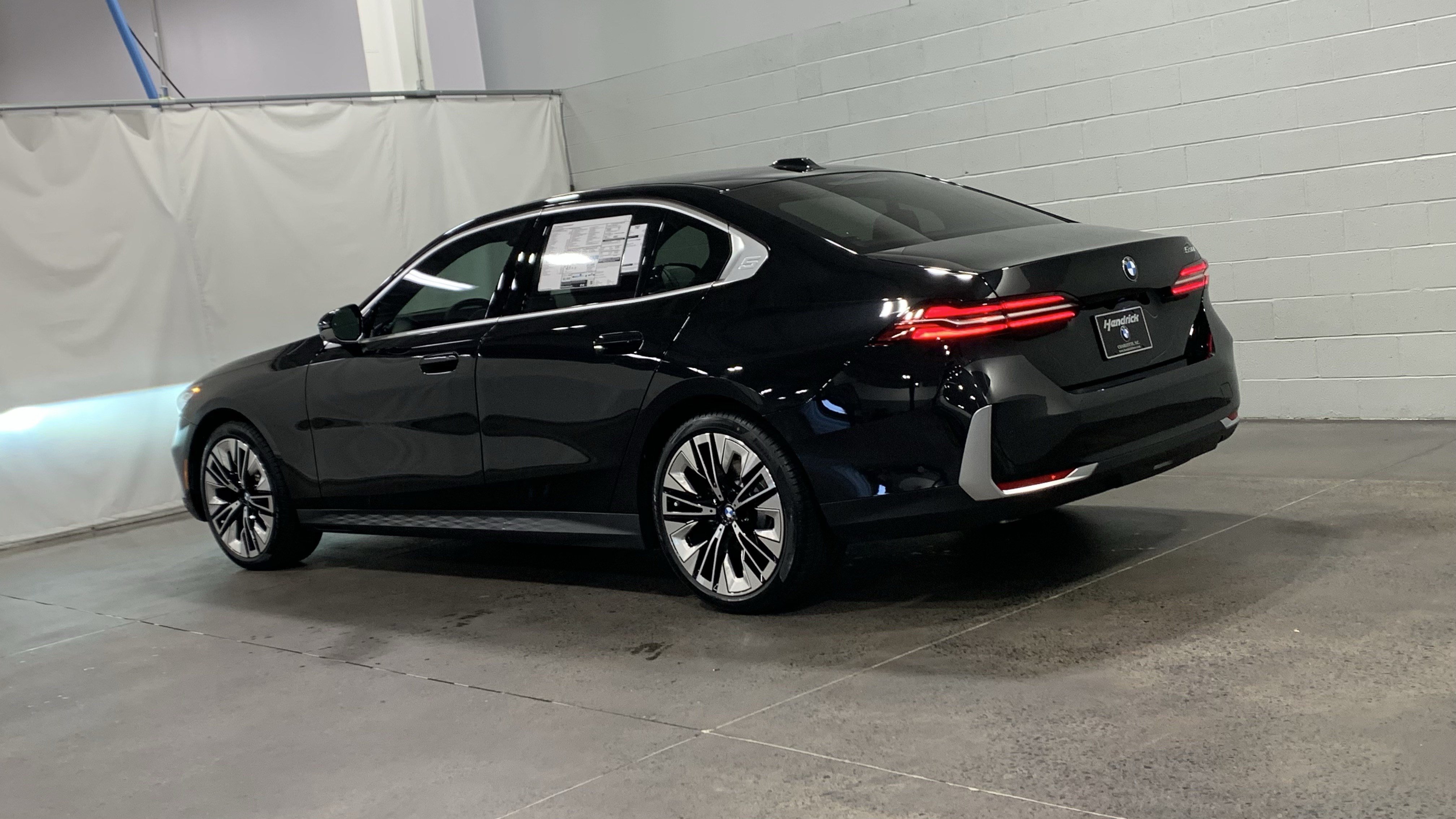 Used 2026 BMW 530i w/ Premium Package RWD image 6