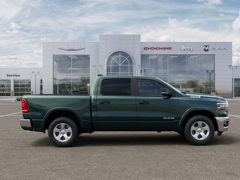 New 2026 RAM 1500 4x4 Crew Cab image 21