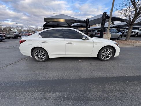 Used 2018 INFINITI Q50 Luxe image 3
