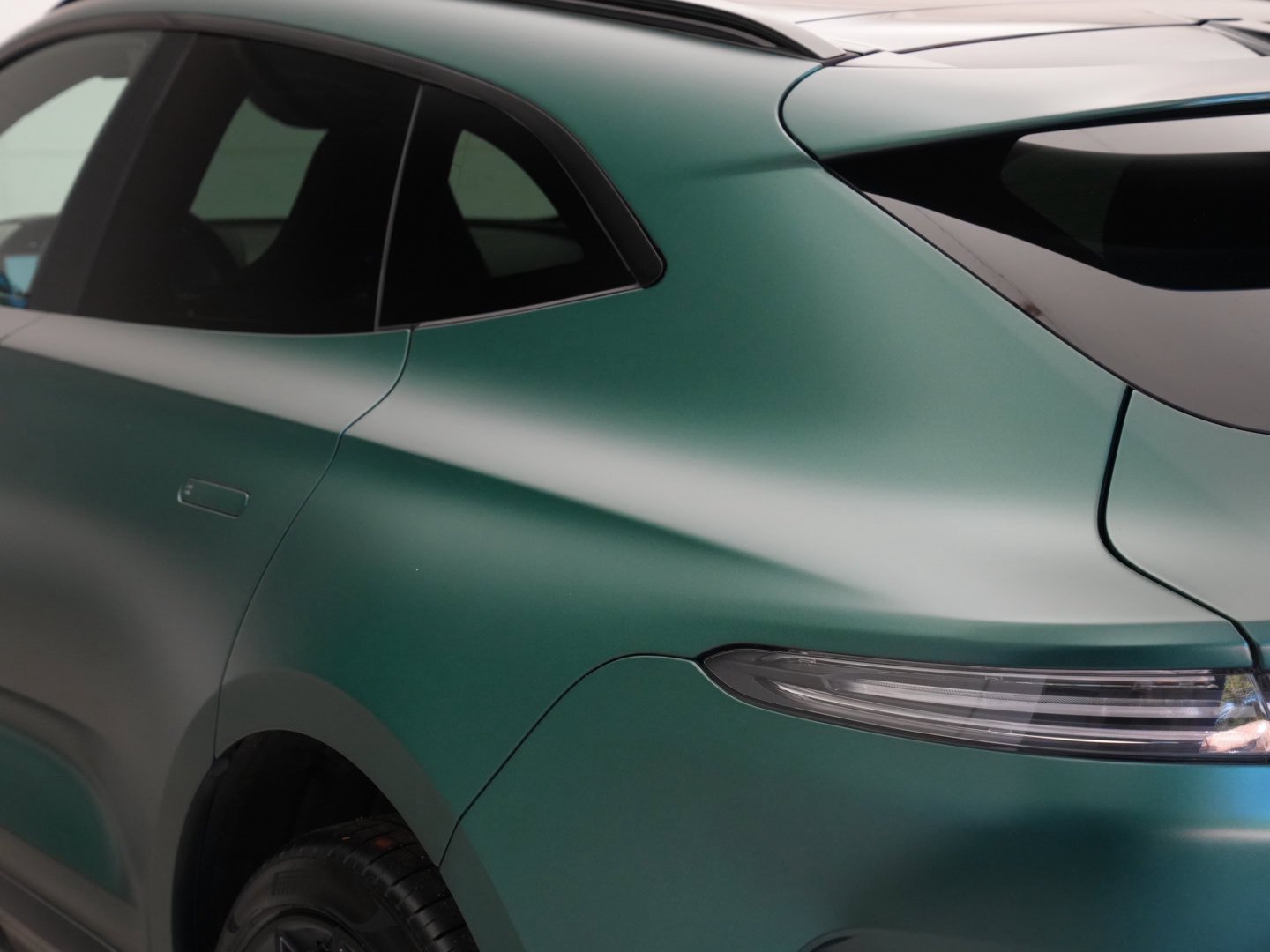Used 2025 Aston Martin DBX 707 AWD/4WD image 56