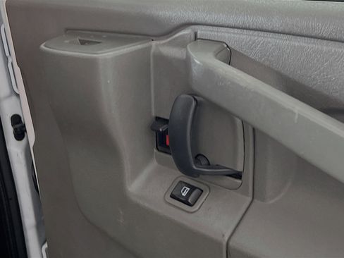 Used 2025 Chevrolet Express 2500 w/ Driver Convenience Package RWD image 26
