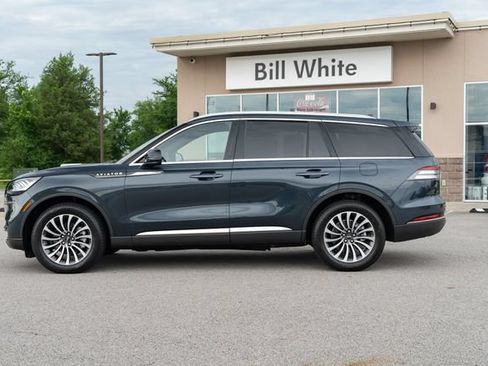 Used 2022 Lincoln Aviator Reserve w/ Elements Package Plus AWD/4WD image 3
