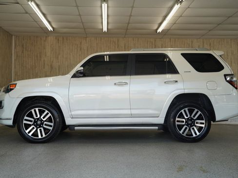 Used 2016 Toyota 4Runner Limited AWD/4WD image 5