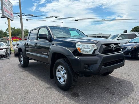 Used 2013 Toyota Tacoma PreRunner w/ Convenience Pkg RWD image 3