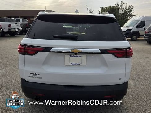 Used 2023 Chevrolet Traverse LT FWD image 11