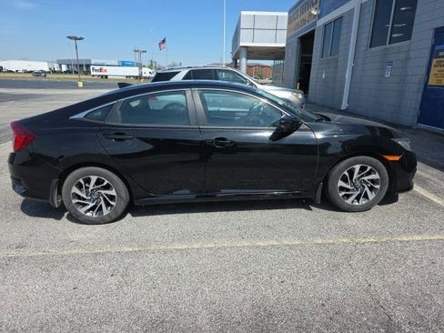 Used 2017 Honda Civic EX image 6