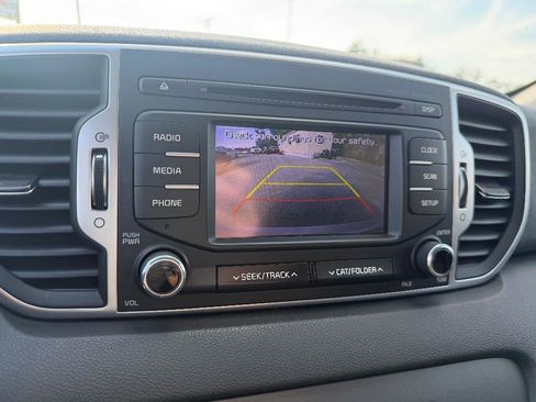 Used 2019 Kia Sportage LX image 21