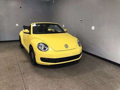 Used 2016 Volkswagen Beetle 1.8T S image 16